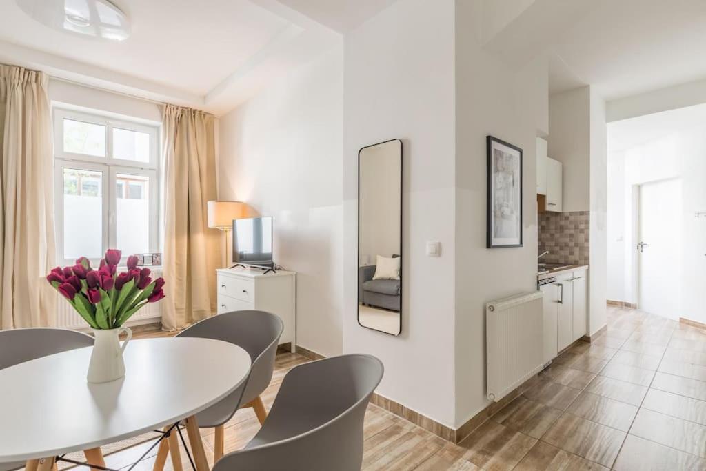 Xxxl Bed/ Free Parking/ Central Виена Екстериор снимка