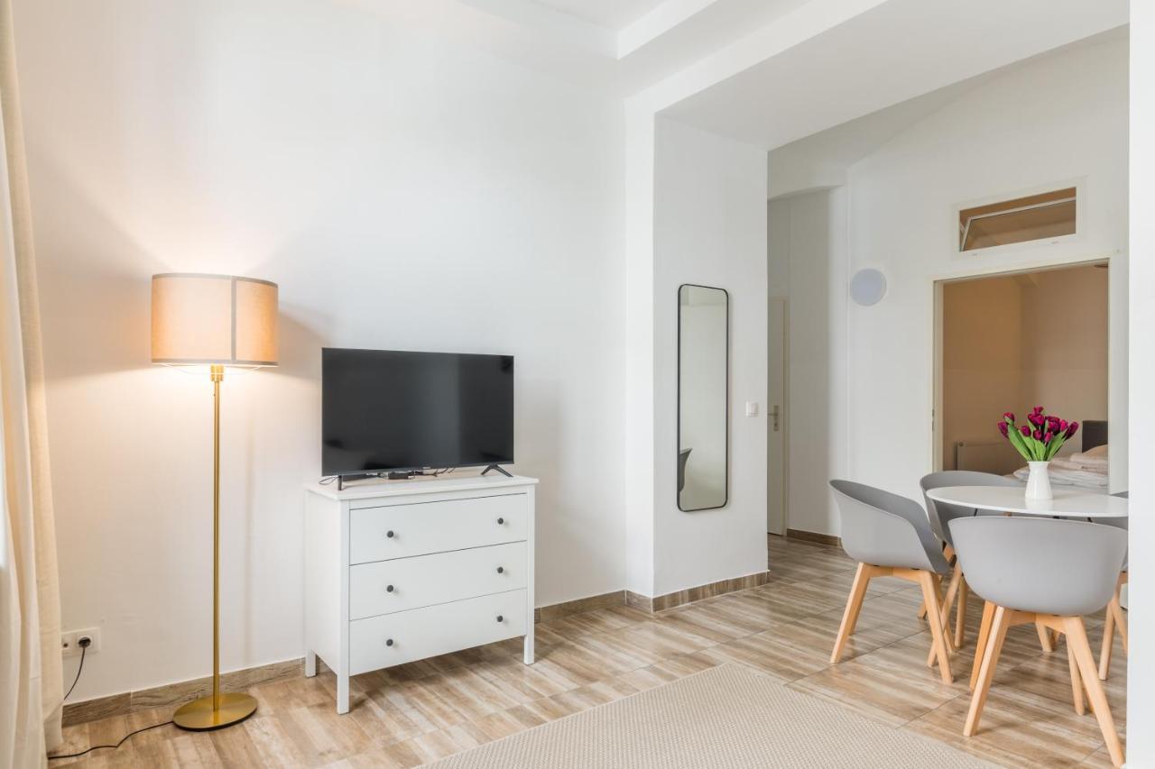 Xxxl Bed/ Free Parking/ Central Виена Екстериор снимка