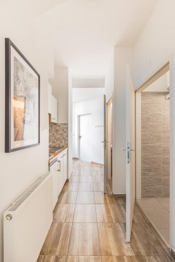 Xxxl Bed/ Free Parking/ Central Виена Екстериор снимка